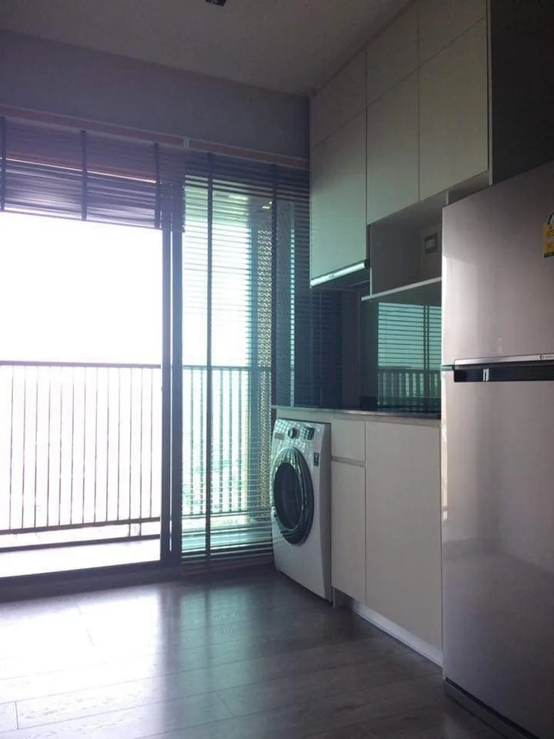 Property photos for Whizdom Avenue Ratchada - Ladprao