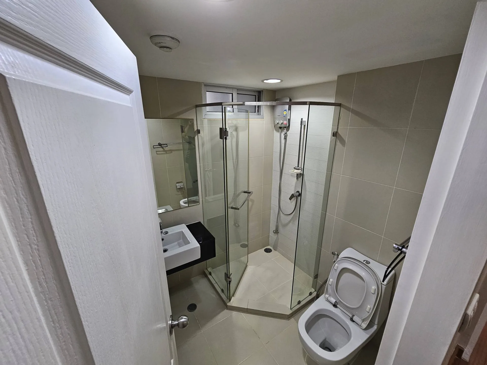 Property photos for Belle Grand Rama 9
