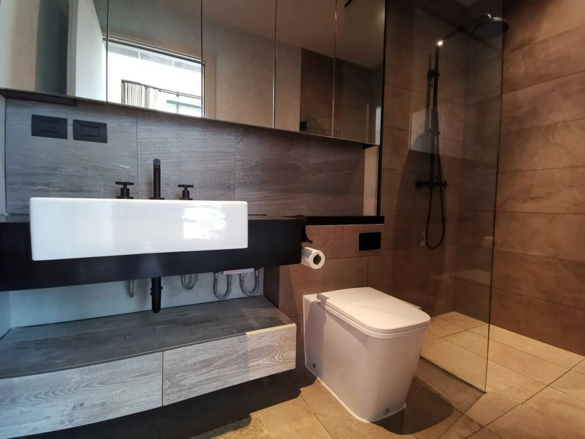 Property photos for The Lofts Asoke