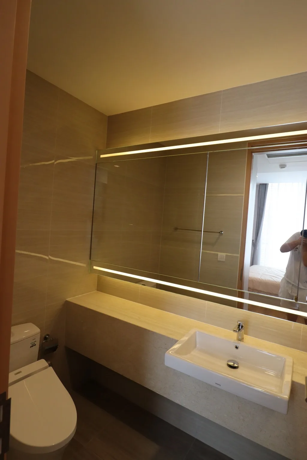 Property photos for Noble BE 33