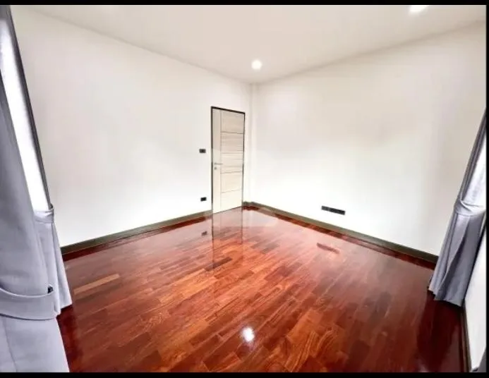 Property photos for Nantawan Sathorn-ratchaphruk