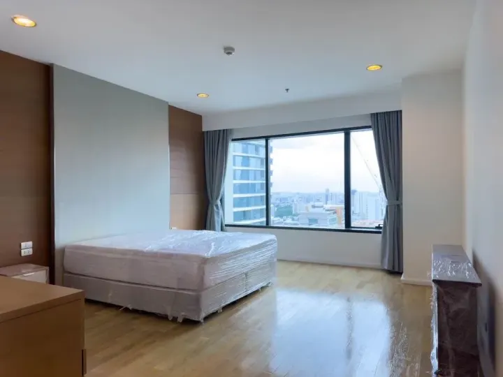 Property photos for The Royal Maneeya
