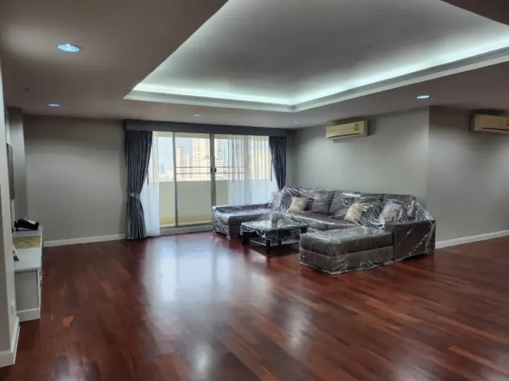 Property photos for D.S. Tower 1 Sukhumvit 33