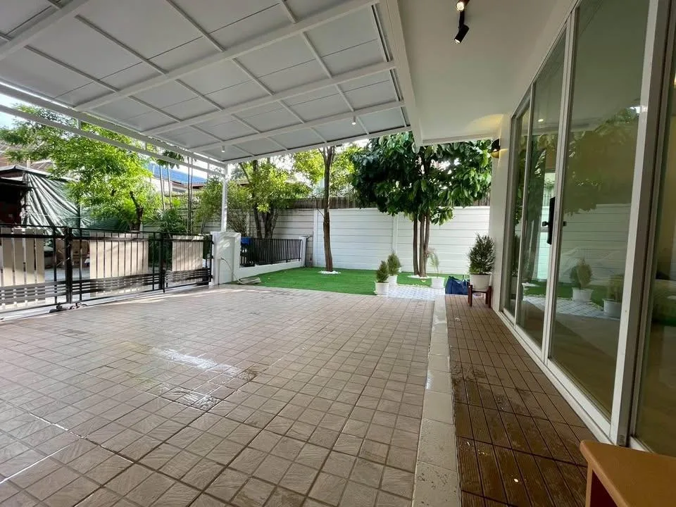 Property photos for Lumpini Town Place Ratchayothin ??? Sena