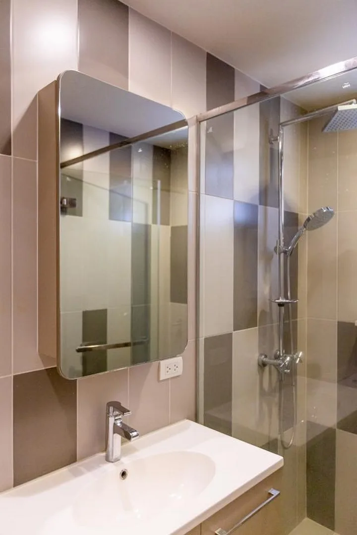 Property photos for Onyx Phaholyothin