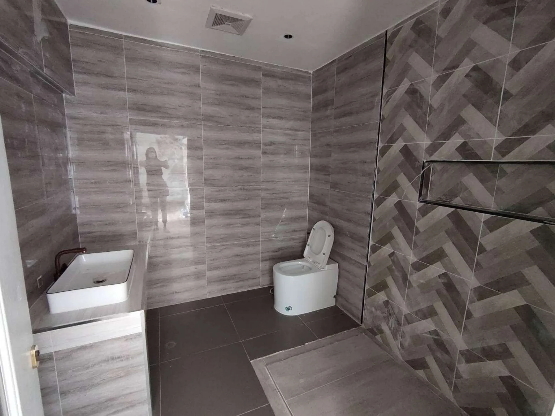 Property photos for Single House Ramkhamhaeng 12
