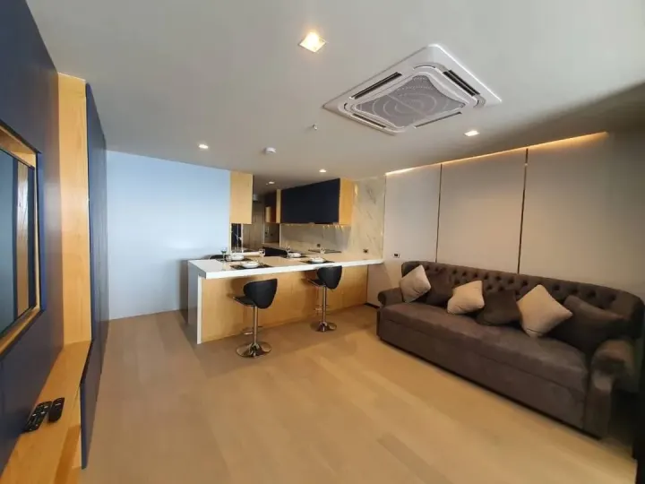 Property photos for State Tower