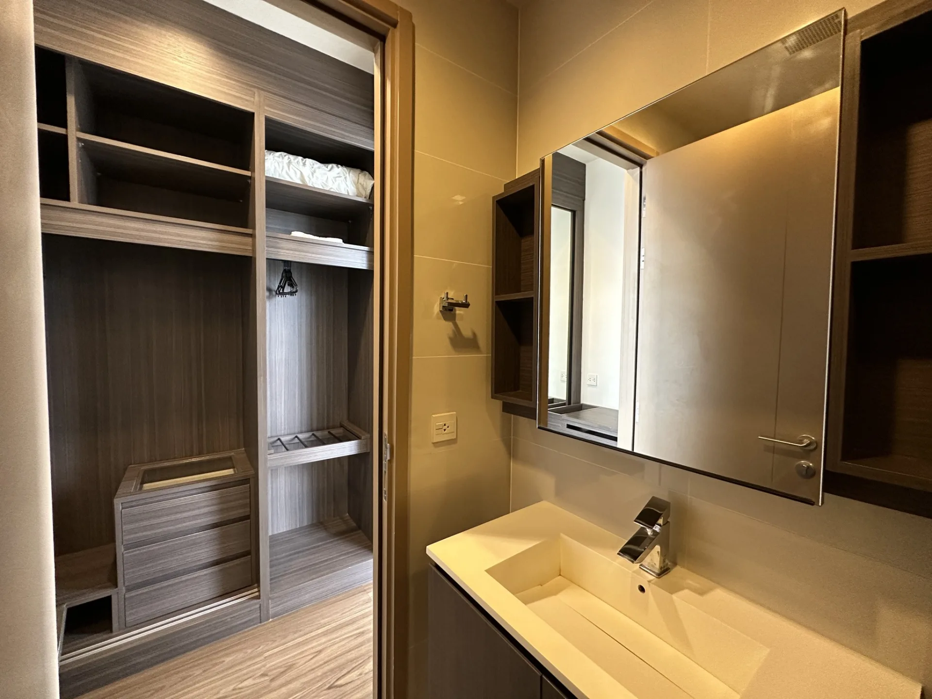 Property photos for The Line Sukhumvit 71
