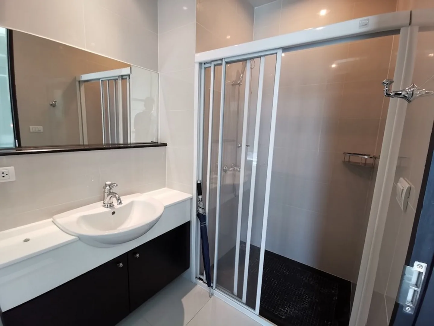 Property photos for The Address Chidlom