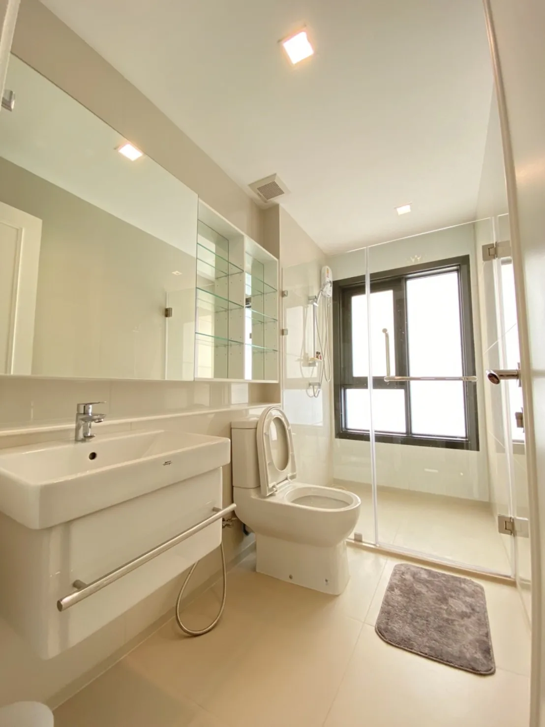 Property photos for Life One Wireless