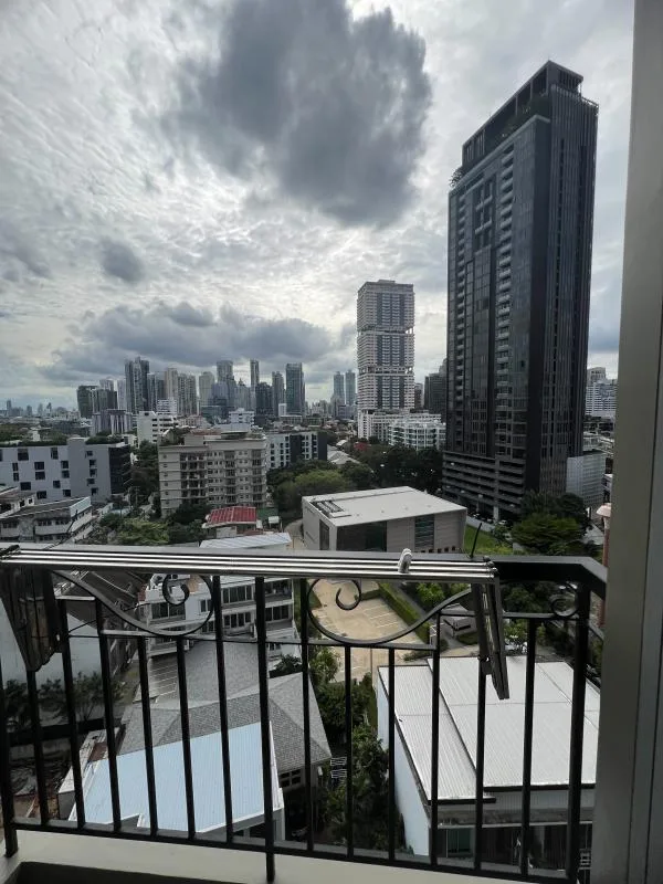 Property photos for The Crest Sukhumvit 34