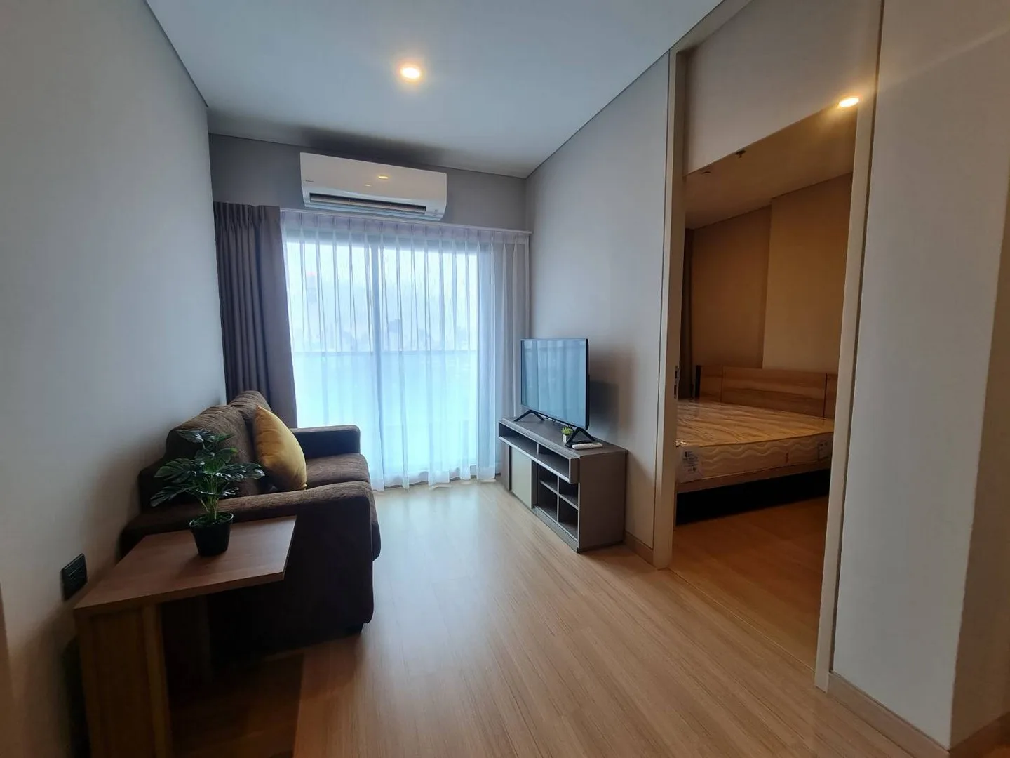 Property photos for Lumpini Suite Phetchaburi - Makkasan