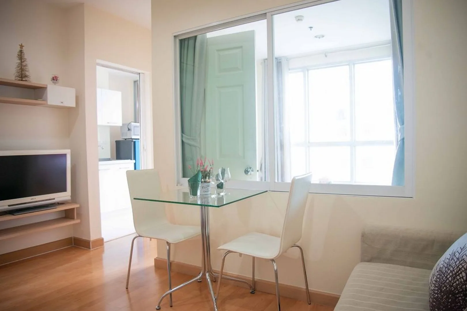 Property photos for Life @ Phahon - Ari