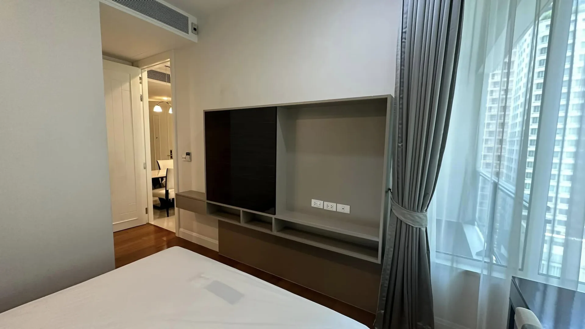 Property photos for Q Langsuan