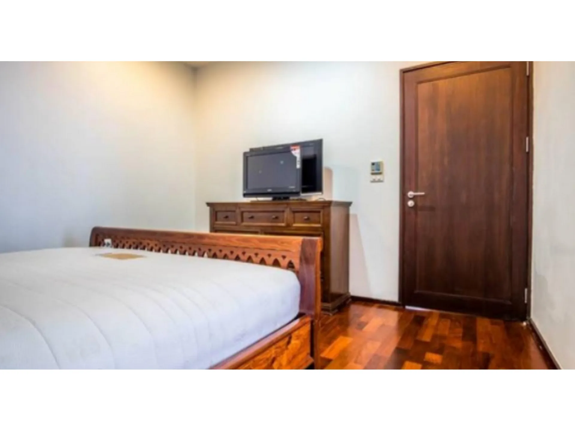 Property photos for Noble Ora