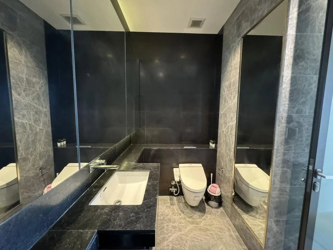 Property photos for 28 Chidlom