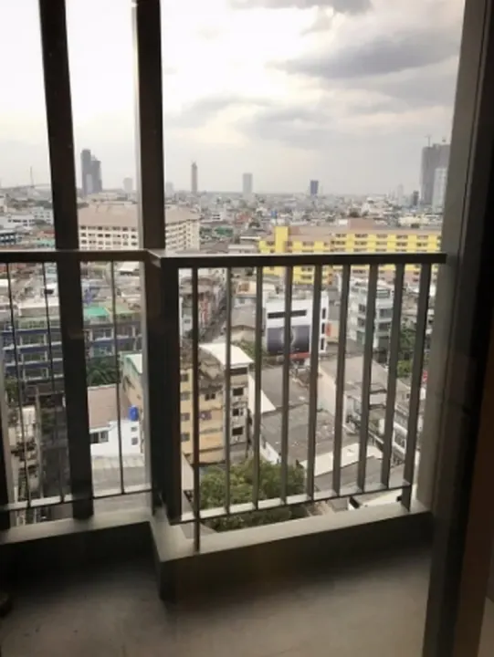 Property photos for The Room Sathorn - St.Louis