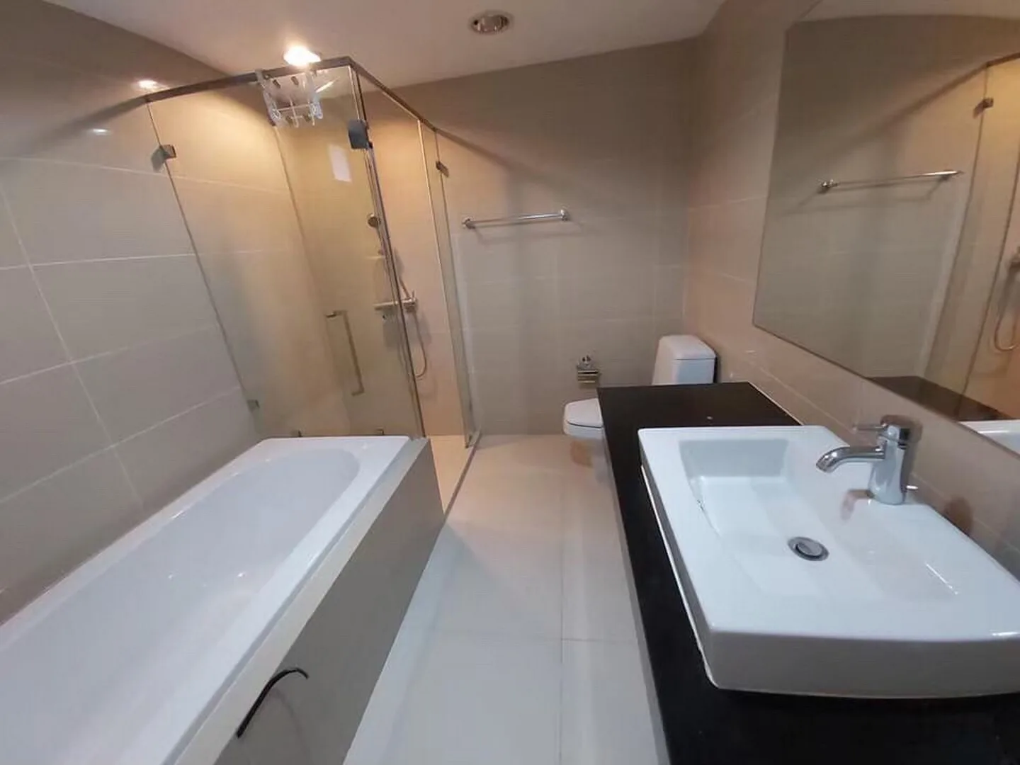 Property photos for Belle Grand Rama 9