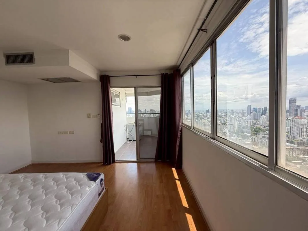 Property photos for The Waterford Diamond