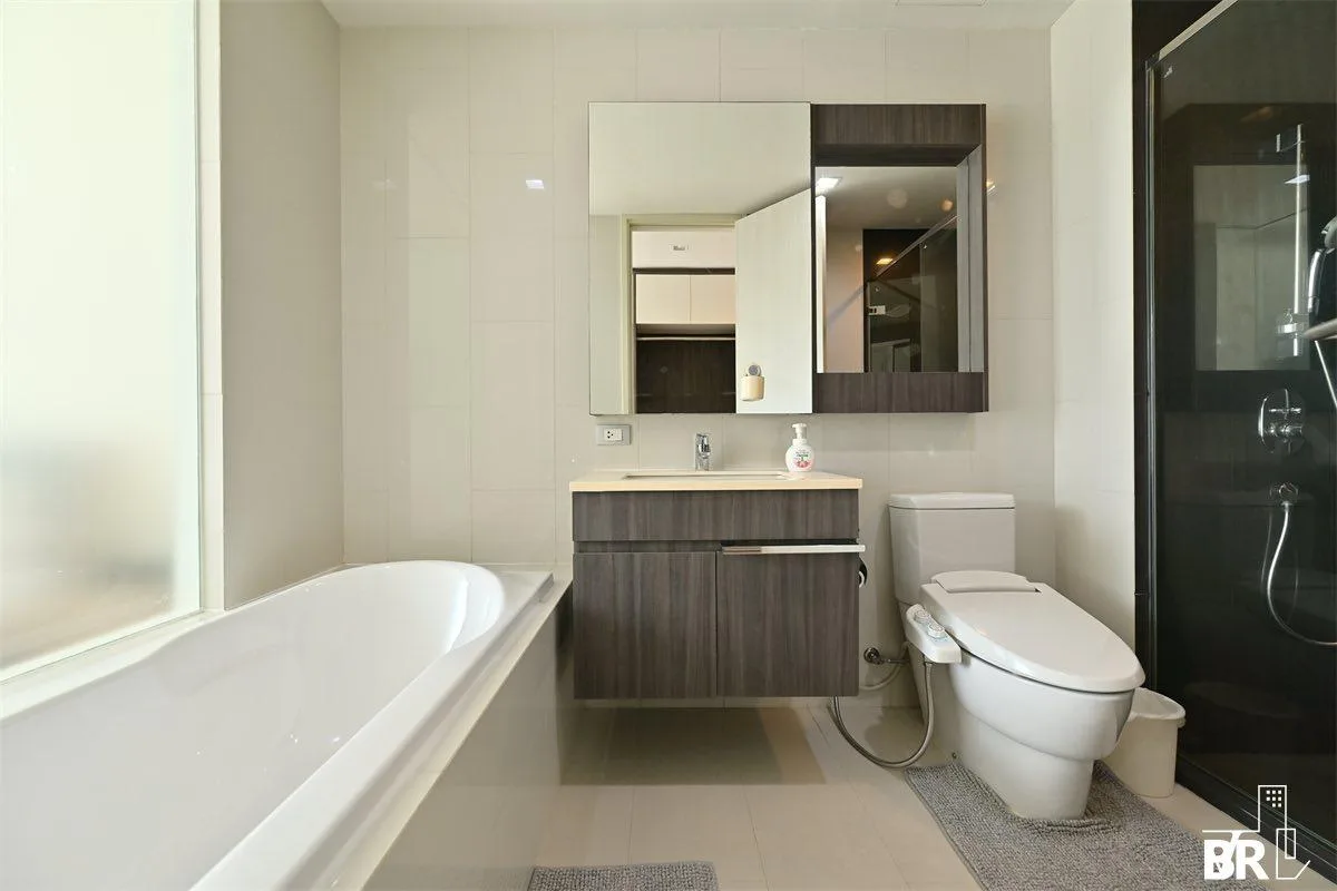 Property photos for Via 49