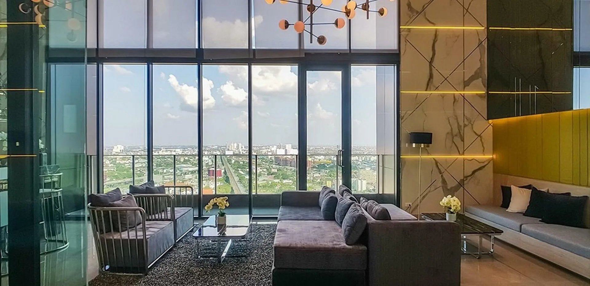 Property photos for Plum Condo Ramkhamhaeng Station