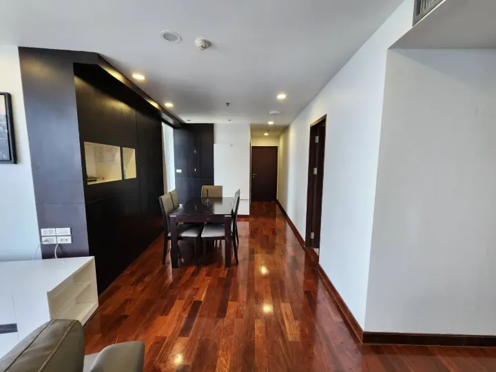 Property photos for Urbana Langsuan