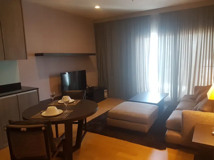 Property photos for Noble Reveal