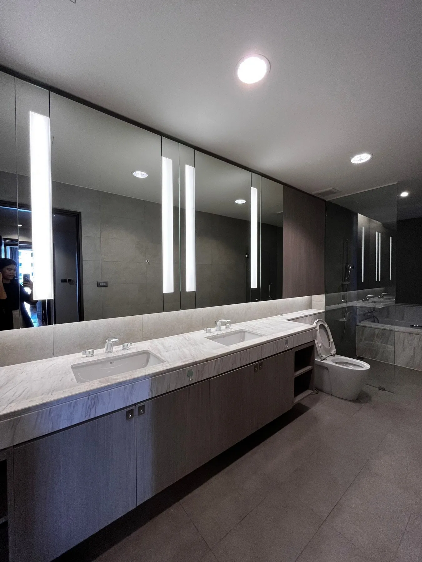 Property photos for Piya Residence 28 -30