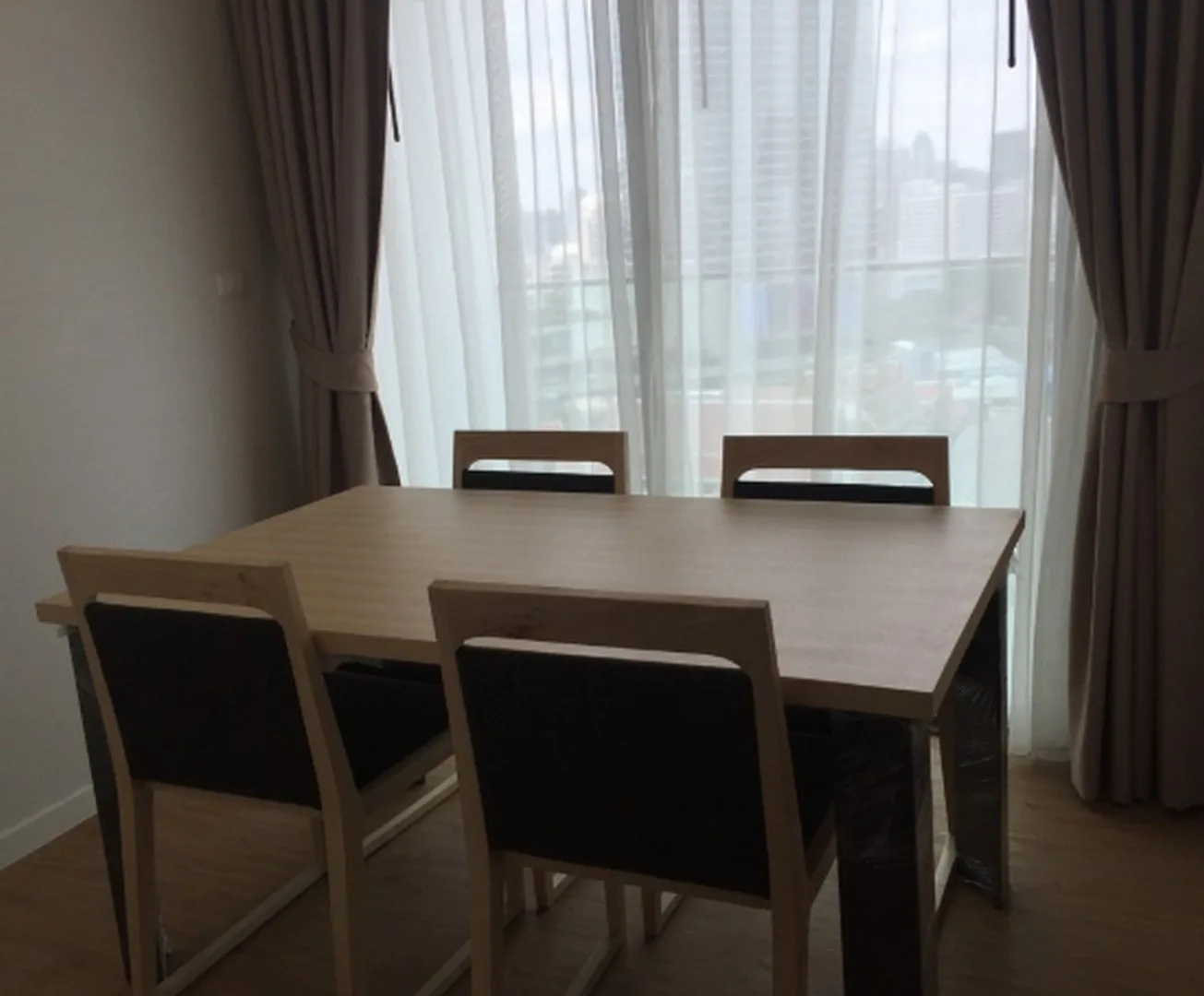 Property photos for Siamese Surawong
