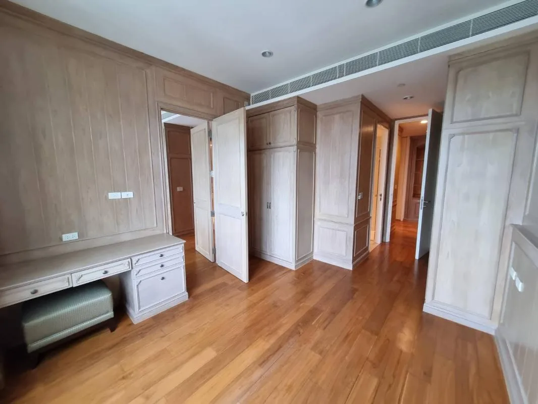 Property photos for 185 Rajadamri