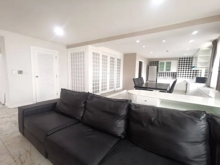 Property photos for Royal Castle