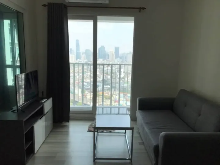 Property photos for The Key Sathorn - Charoenraj