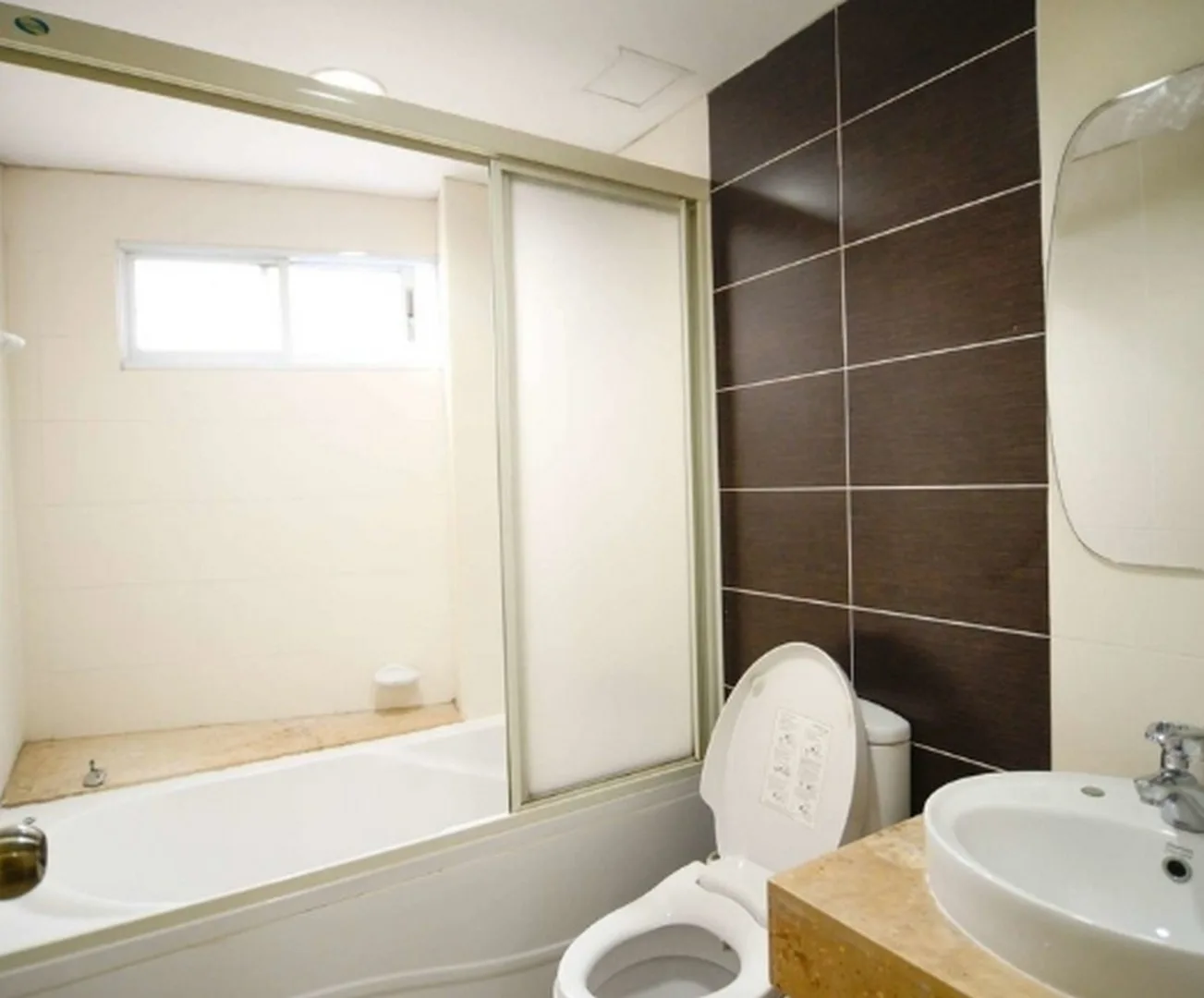 Property photos for Lumpini Suite Sukhumvit 41