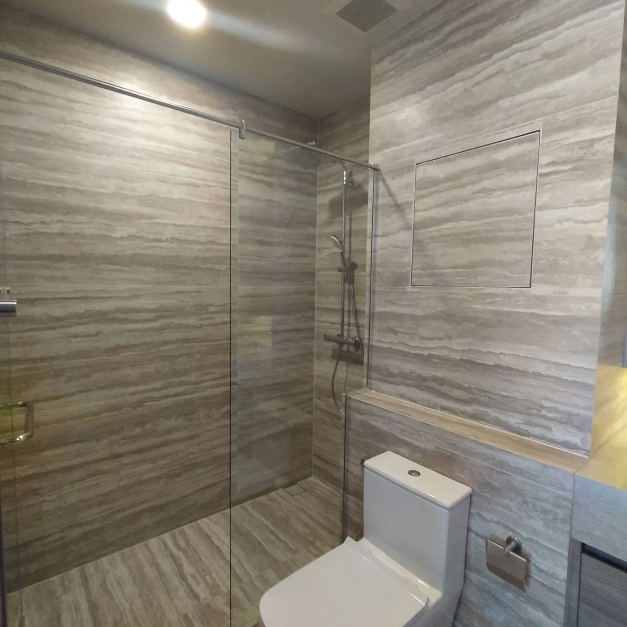 Property photos for Celes Asoke