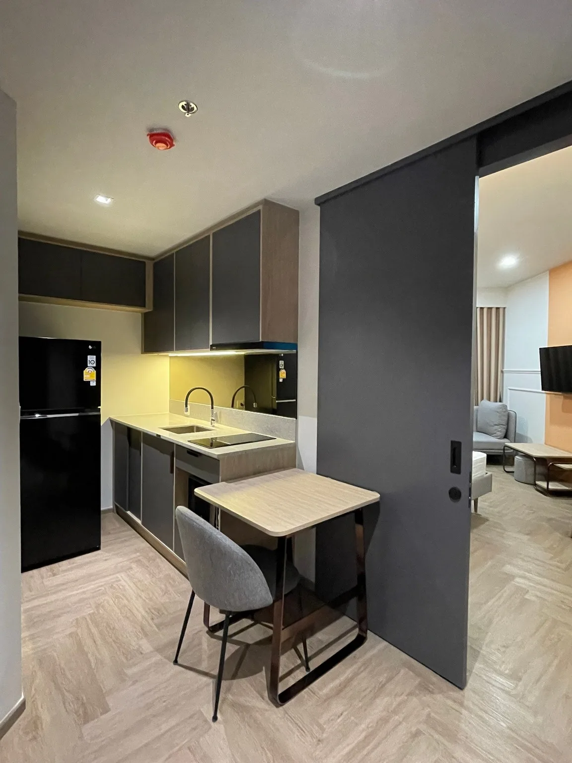 Property photos for Chapter Chula-samyan