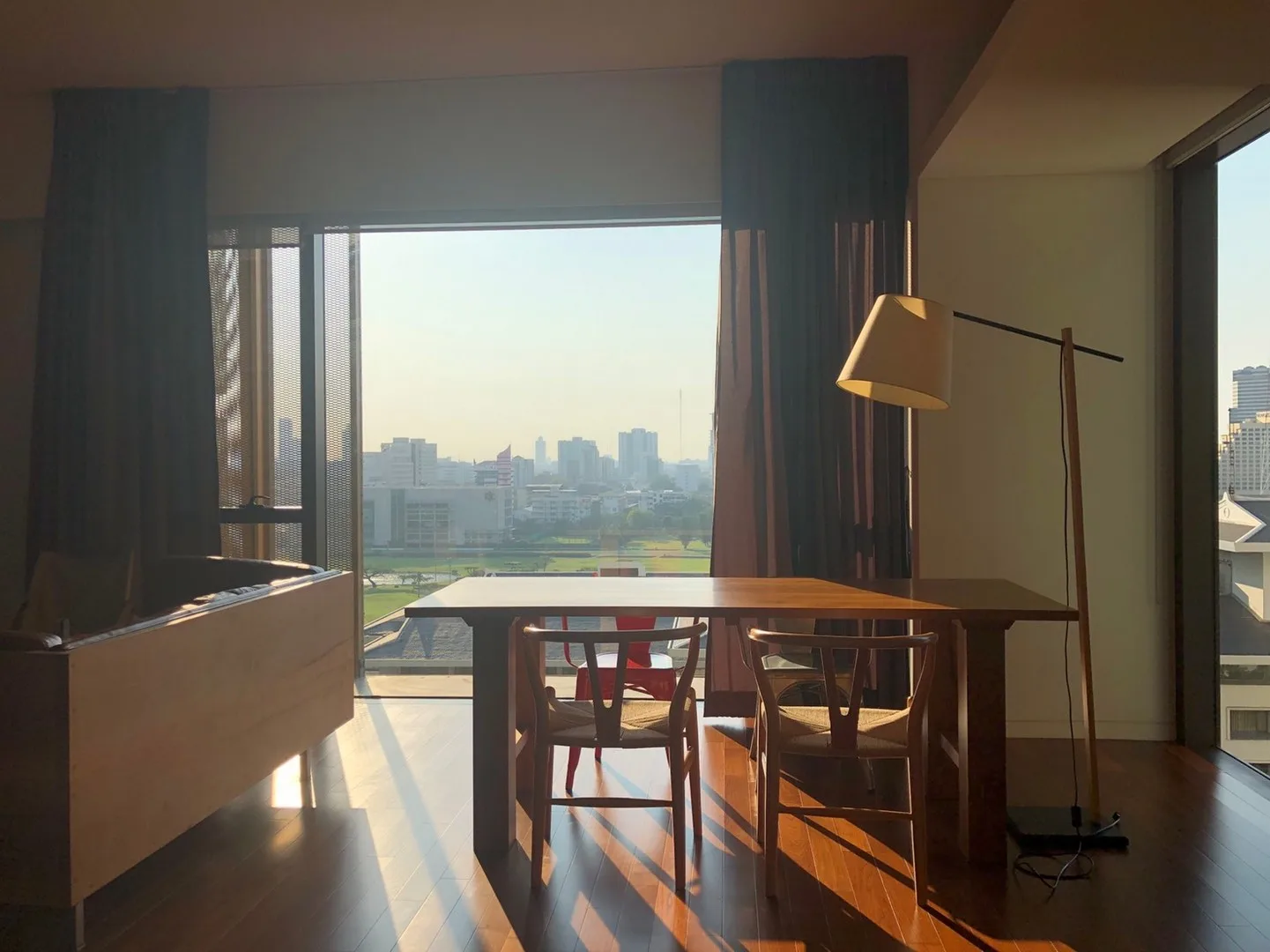 Property photos for Hansar Rajdamri