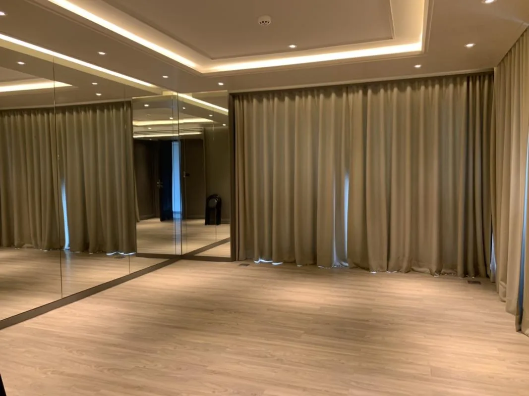 Property photos for The Crest Sukhumvit 24