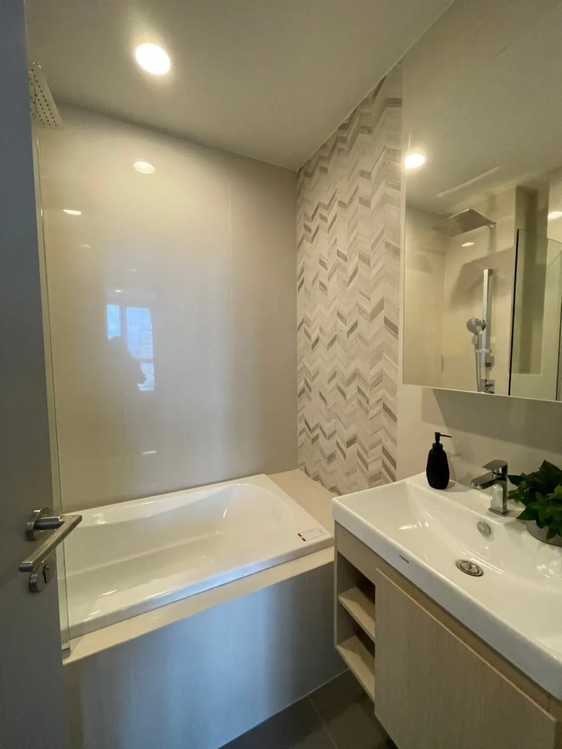 Property photos for OKA HAUS Sukhumvit 36