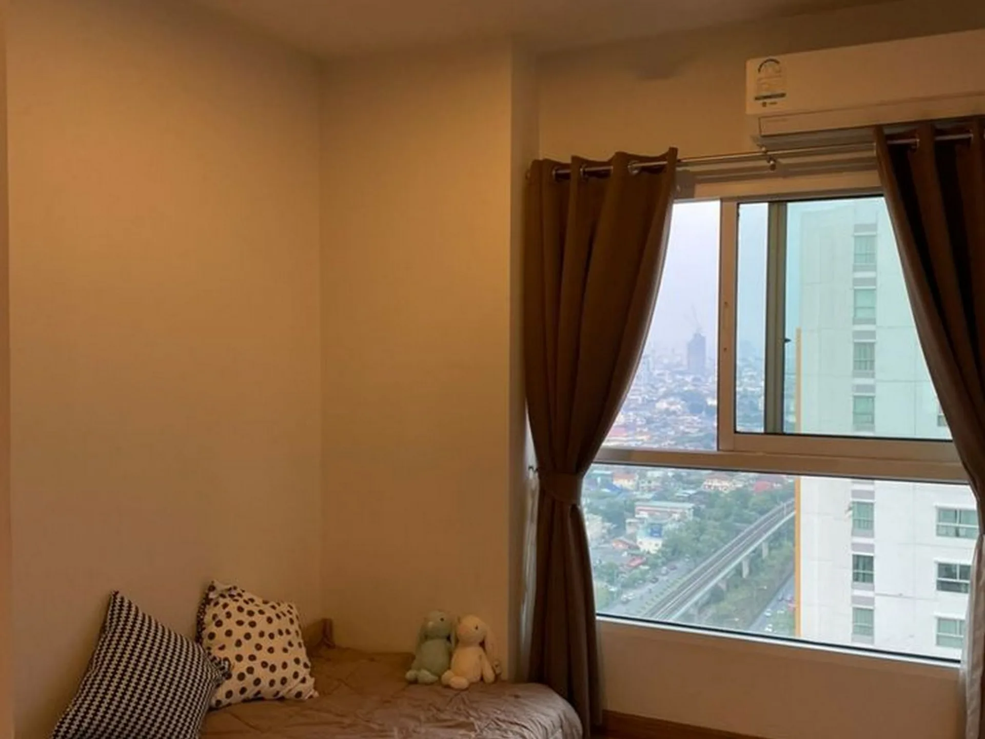 Property photos for The Parkland Grand Taksin