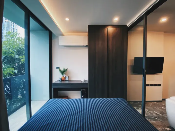 Property photos for 168 Sukhumvit 36