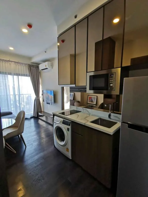 Property photos for Park Origin Thonglor