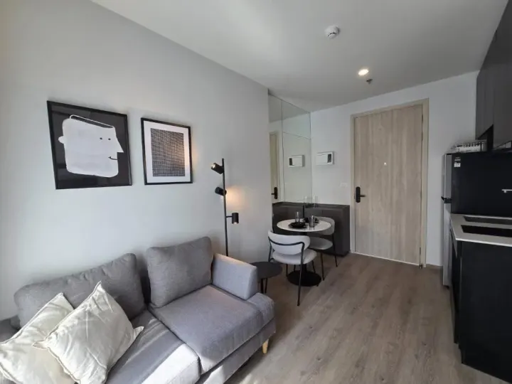 Property photos for Nue District R9