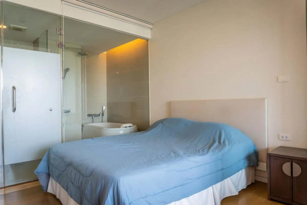 Property photos for Siamese Thirty Nine