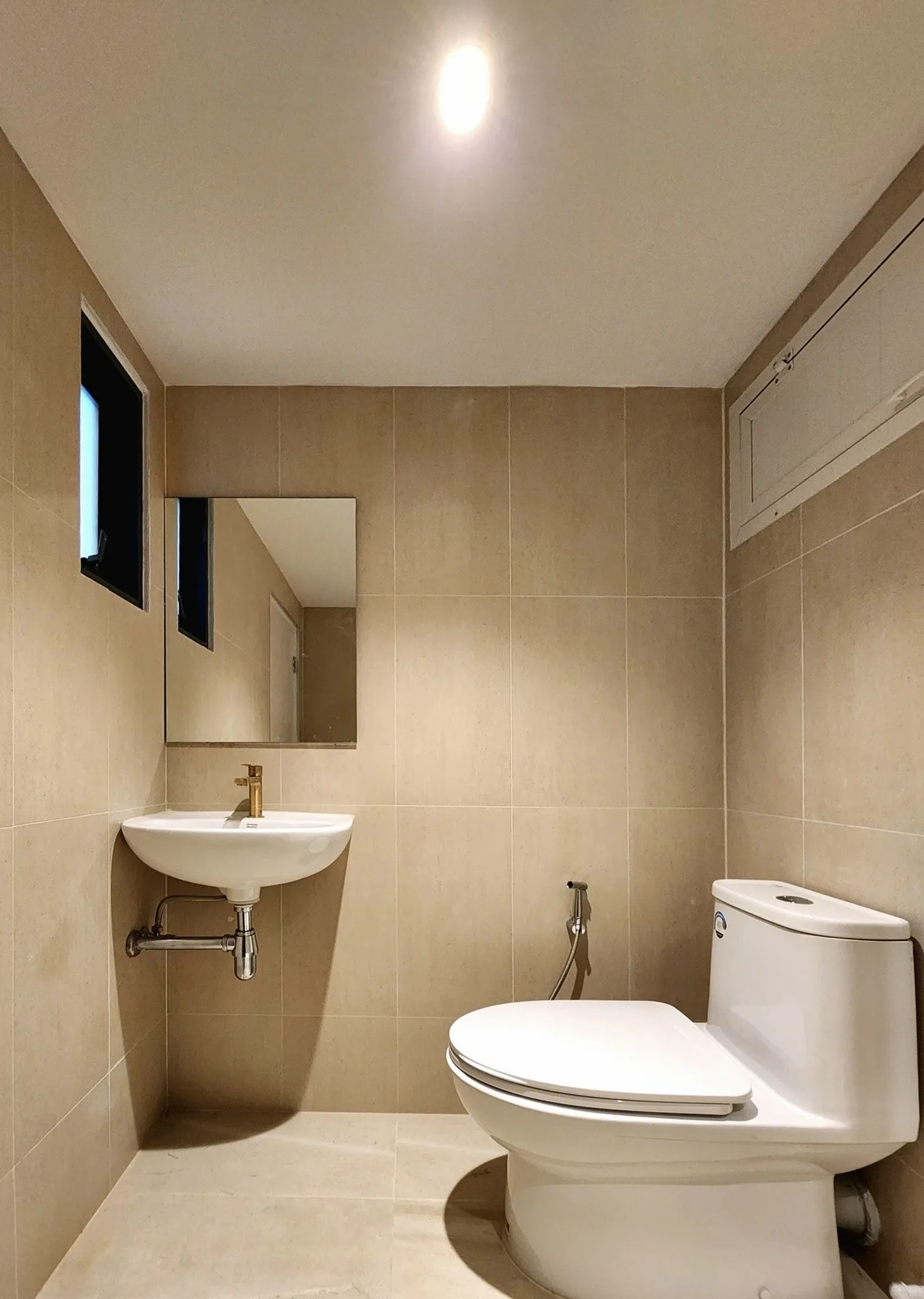 Property photos for Ratchathewi Tower