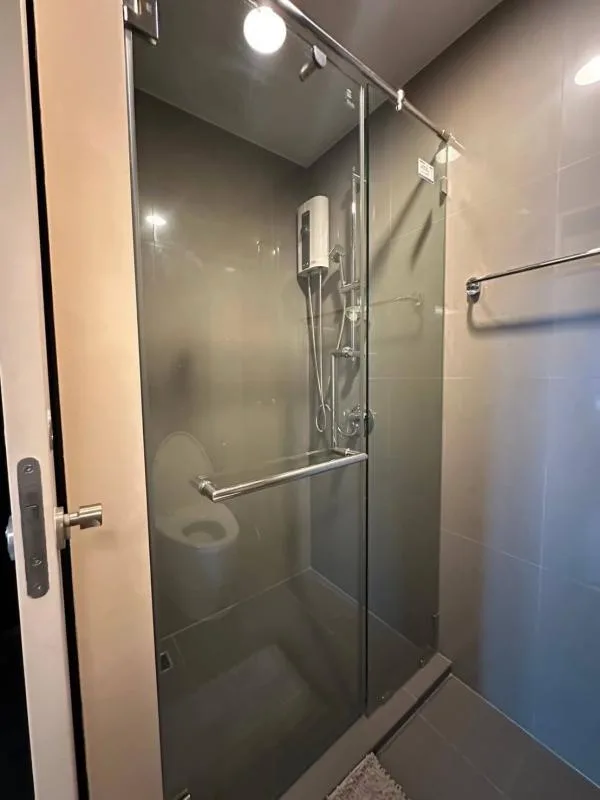 Property photos for The Crest Sukhumvit 34