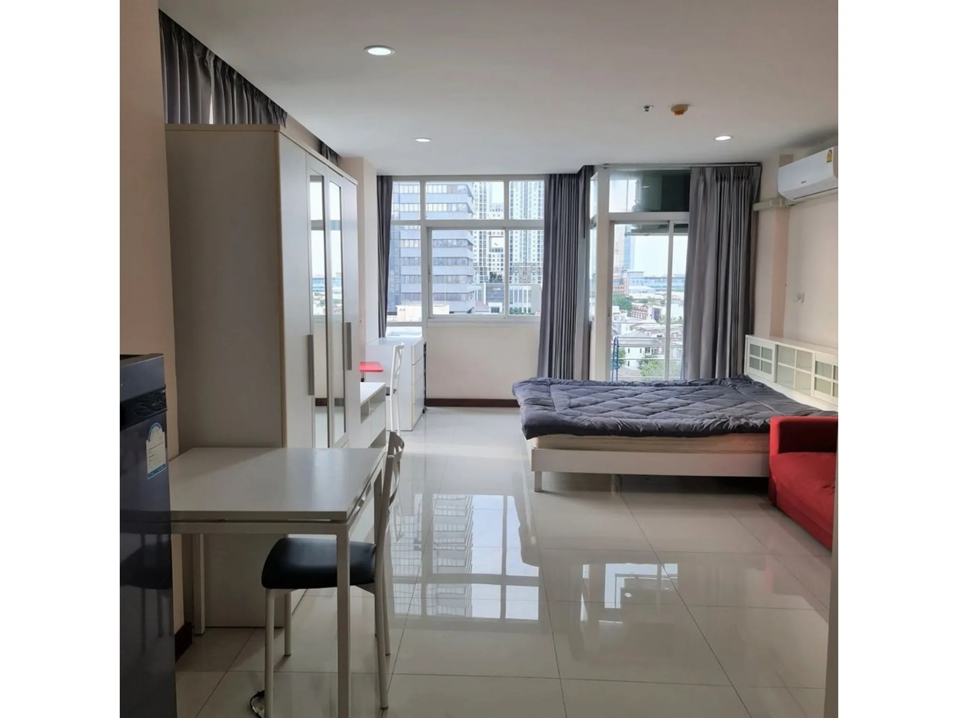 Property photos for PG Rama IX