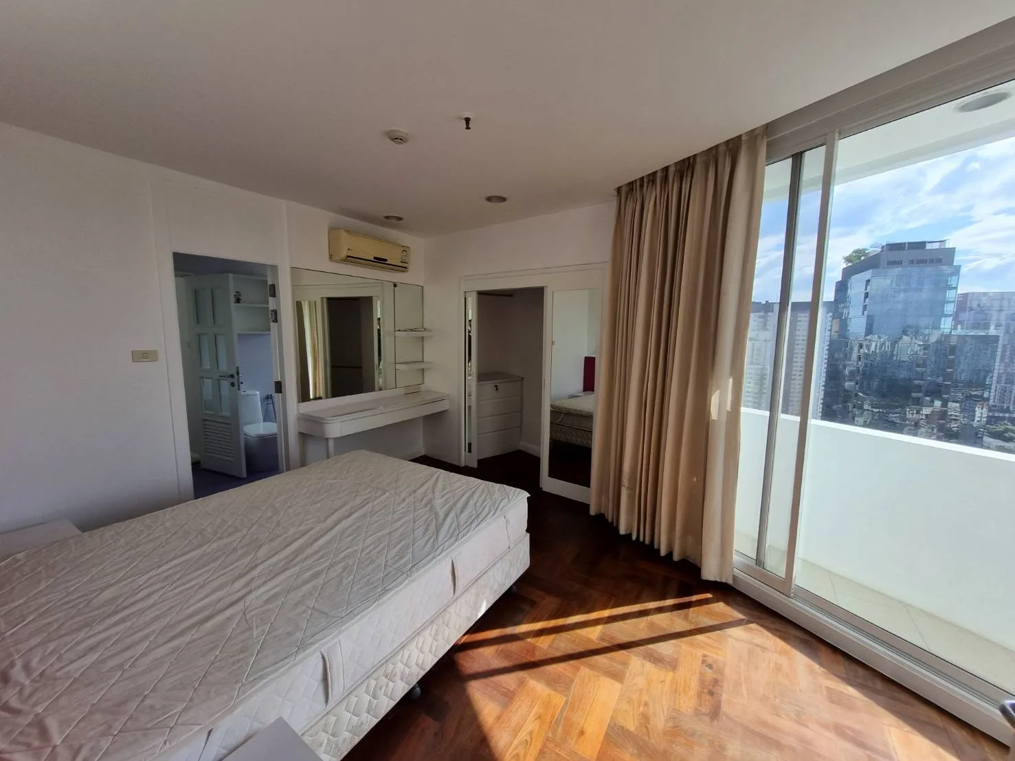 Property photos for Fifty Fifth Tower