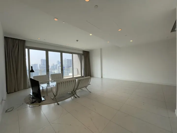 Property photos for 185 Rajadamri