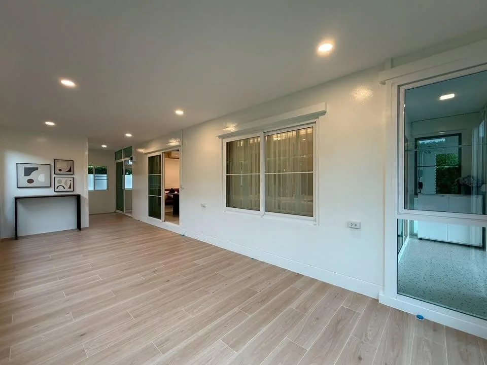 Property photos for Villaggio Srinakarin-bangna