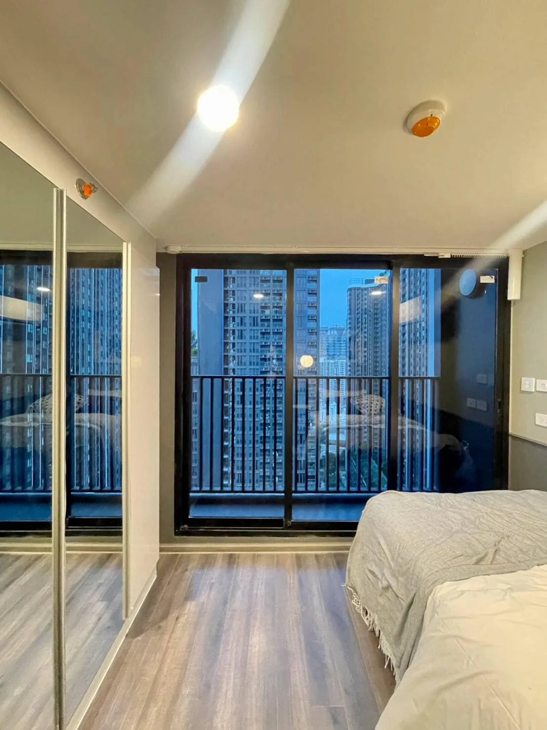 Property photos for KnightsBridge Space ??? Rama9
